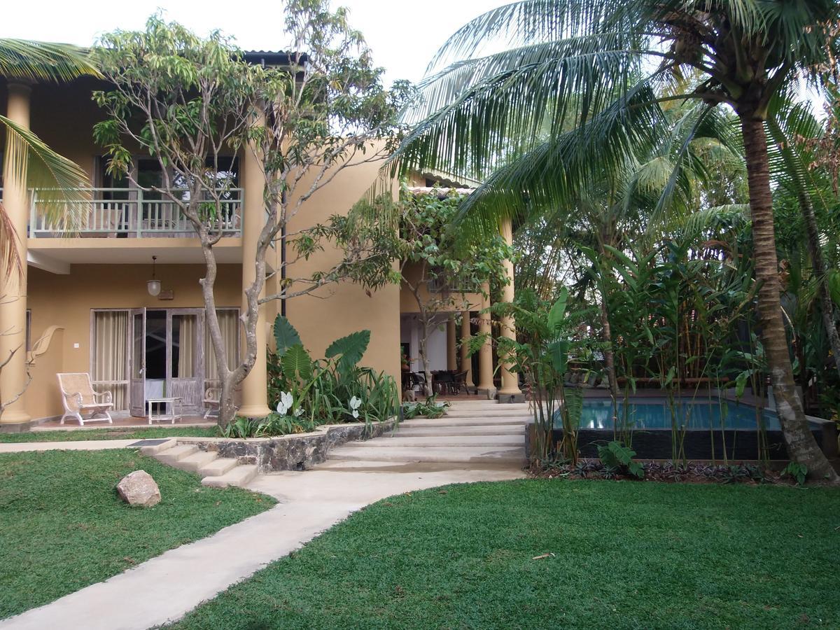 Aurora Bed & Breakfast Unawatuna Exterior photo